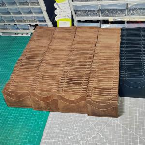 Картхолдеры. Изделия из кожи. СКСтиль. ОПТ.
Картхолдеры выполнены их кожи хромового дубления. Слоты под карточки расположены с двух сторон по 2 отделения. Все края отшлифованы, прошиты.