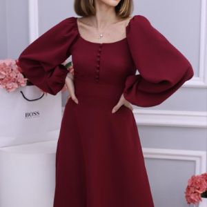 Платье 
Ткань: Барби
Размеры: 42-44-46-48
Цена: 850 руб