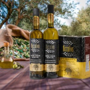 Мы рады представить вам наше самое свежее и качественное оливковое масло - Riccolivo. Полученное из первых зеленых плодов собраных в начале урожая, оно является воплощением свежести и натуральности.

Riccolivo - это результат многолетнего опыта и пристального внимания к каждой детали процесса производства. Мы стремимся сохранить все богатство и аромат оливок в каждой капле нашего масла, чтобы вы могли насладиться его великолепным вкусом и благотворными свойствами.