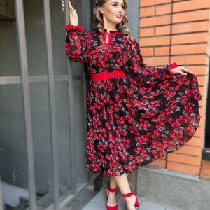 Платье ткань шифон в красный цветок.
Размеры 48,50,52,54
Оптовая Цена 1000 руб (стоимость может меняться в зависимости от курса рубля)