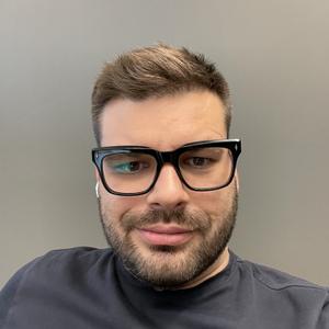 Полностью консультируем по любым вопросам, сопровождаем фото- и видеоотчётом сборки и доставки до двери клиента. Максимальная прозрачность на всех этапах, всегда на связи через удобные мессенджеры для быстрой коммуникации.