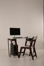 Офисный стол и стул