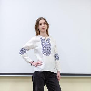 Рубашки с вышивкой