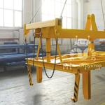 Траверса с автоматическим захватом для плит покрытий и перекрытий