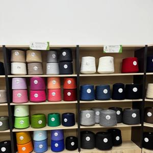 В наличии различные виды пряж