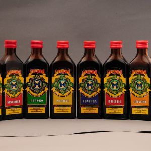 Концентрат "Стевия" без сахара.. Медовая трава Стевия в 200 раз слаще сахара, обладая при этом очень низкой калорийностью. Рекомендуется для применения в диабетическом и диетическом питании. Из 250 г. концентрата получается около 2,5 л. прекрасного, вкусного и полезного напитка.