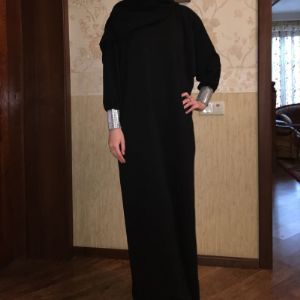 Платье абайя с манжетом из пайеток
