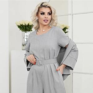 женский комбинезон с жакетом