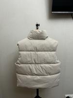 Жилет демисезонный 44 бежевый