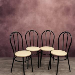 Стул «Версаль» Эконом 
Диаметр трубы каркаса 20 м
Общая высота: 90 см
Высота от пола до сиденья: 44 см
Диаметр сиденья: 35 см
Наполнение поролона толщиной 20мм