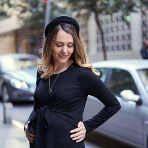 Платье для беременных и кормящих мам с секретом для кормления
Ткань: Вискоза с лайкром
Размеры 36-38-40-42-44
Цвет: черный