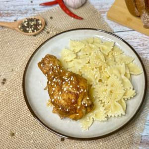 Макароны с куриной голенью