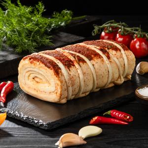 Сырный рулет с паприкой