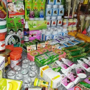 большое разнообразие товаров из Таиланда