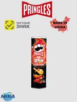 Картофельные чипсы Pringles со вкусом острого рака и сычуаньского соусом