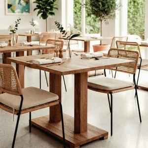 Стол из массива дерева для ресторана 1200х800