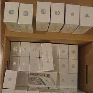 Iphone 4s. новые оригинальные телефоны Apple iPhone 4s, 5, 5c, 5s. Привожу из Финляндии.

Все находится в коробке, запечатано.

* iPhone 5 16GB - 17.490 

* iPhone 4s - 11.200 

* iPhone 5с 16GB - 15.990 

* iPhone 5S 16GB - 26.490 