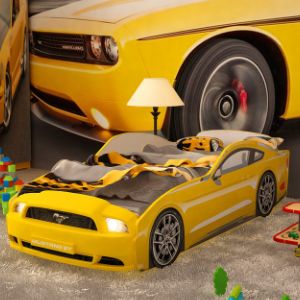 Мебельная фабрика «Re:Driver» производит тематическую детскую мебель с 2007
года. Она ориентирована для детей от 2-х до 12 лет. Все наши модели являются
собственными идеями наших дизайнеров и технологов, и основателей компании. Все
кровати фабрики производятся по собственной разработанной технологии
«Constructor+», которая дает дополнительную надежность и долговечность.
Технология «Constructor+» заключается в том, что все несущие детали кровати
имеют внутреннюю фрезеровку в 0.5 см, куда входят все элементы ЛДСП. Только
после этого кровать стягивается качественной фурнитурой. С точки зрения
экономической составляющей, подобный метод производства является достаточно
затратным. Внедрив данную технологию производства, почти во все модели и
комплектации наших кроваток, мы значительно увеличили срок эксплуатации нашей
продукции, а так же показатели нагрузок на конструкцию, которая выросла на 200%,
по сравнению с пред идущими показателями.Вся продукция фабрики
сертифицирована и имеет всю необходимую документацию и разрешения на право
производства и использования материалов, перечень которых вы встретите ниже.
Информация о сертификации нашей продукции имеется на сайте Росаккредитации.
В 2019 году наше производство прошло полную автоматизацию всех процессов
производства. Вся продукция производится собственными силами и
профессиональным оборудованием, без при бегания к услугам подрядчиков.
Пластиковые элементы, независимые ортопедические основания, а также, матрацы к
нашим кроваткам, производятся нашей компанией без посредников. В отличии от
наших основных конкурентов, мы не используем УФК печать (метод нанесения красок
сразу на поверхность). Подобный метод нанесения рисунка достаточно бюджетный
для производителя, и встречается в 70% случаев у производителей, использующих
изображения на мебели. Данный способ не защищен от внешних воздействий, не
говоря уже о безопасности и экологичности, такого метода нанесения печати. Важно
так же знать, что при повреждении изображения, потребителю не останется ничего
делать, как менять поврежденную панель у производителя, скорее всего за деньги …
ил же смирится, так как рекламация (ремонт) здесь невозможна, по причине того
изображение не возможно демонтировать, в отличии от метода используемого нами.
Широкоформатные принтеры японского производителя «Roland», наносят
изображение на виниловую поверхность методом струйной печати, с
использованием дорогостоящих красок, исключительно категории «Ecosolvent»,
которые является безопасными для человека. Эта категория чернил не имеет
химических испарений. Другими словами наши кровати не пахнут, даже в процессе
производства. Вам не придется по несколько дней выветривать комнату, после того
как уедут наши сборщики.
После того как оборудование наносит изображение на виниловую поверхность, оно
покрывается дополнительным слоем прозрачной, ламинированной пленки, которая
защищает младенца от прямого соприкосновения с чернилами и от внешних
воздействий. Ламинированная поверхность защищает кровать от царапин, которые
образуются в результате длительной эксплуатации мебели. В составе пленки
присутствует воск, который, фактически полируется со временем в результате уходя
за кроваткой. В данном случае, если вдруг вы повредите изображение, то вам не
придется менять всю панель, достаточно будет обратится к нам и мы заменим
изображение, не меняя саму панель кровати. Все пластиковые элементы наших
моделей имеют неограниченную гарантию. Мы прекрасно понимаем, что потребитель
не сможет приобрести нужную поврежденную деталь ни - где, кроме, как у нас. Все