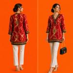 Роскошная Красная Туника с Барочным Принтом и V-образным Вырезом