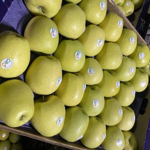 Яблоки Голден импорт премиум качества 140 руб за кг калибр 80