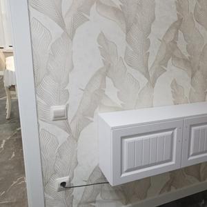 Тумба в прихожую 
1000х300х250мм
Корпус ЛДСП белый кристалл 
Фасады МДФ