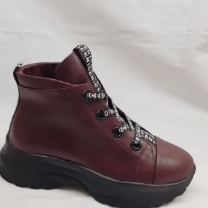 Кроссы ,осень-зима ,натуральная кожа .36-40