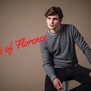 CONTE OF FLORENCE - это исторический бренд мужского трикотажа сделанный в Италии.
Философия бренда - создавать практичную и удобную одежду, не жертвуя стилем и элегантностью, которые отличают бренд.