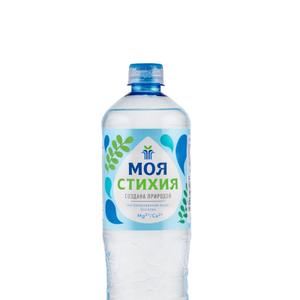 Вода «Моя Стихия» 1 л пэт без газа– уникальный продукт из самоизливающегося «равнинного» источника, по своему составу не уступает горной воде.
Вода богата минералами от природы, не требует искусственного насыщения витаминами и минералами.
Источник находится в селе Архангел Владимирской области.
Минеральная природная вода добывается в экологически чистом районе, где много зеленых деревьев и свежий воздух.
Влияние природного состава, питьевой воды  «Моя Стихия» на организм человека:
1.	Гидрокарбонаты влияют на улучшение пищеварения.
2.	Кальций способствует укреплению костей и зубов.
3.	Магний способствует снижению утомляемости.
4.	Натрий поддерживает кислотно-щелочной баланс.
5.	Калий участвует в нормализации сердечной деятельности и поддержании мышечного тонуса