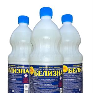 «БЕЛИЗНА 30» СРЕДСТВО ЧИСТЯЩЕЕ, ОТБЕЛИВАЮЩЕЕ
ПРИМЕНЕНИЕ: для отбеливания и удаления пятен с изделий из хлопчатобумажных и льняных тканей (кроме детских изделий); удаления пятен с любых гладких поверхностей; для чистки и мытья пластика, кафеля, ванн, раковин, унитазов, мусорных ведер.
Растворить 1/4 - 1/3 стакана (50-70 г) в 10 л воды. По истечении 6 месяцев с даты изготовления расход средства можно увеличить в 2 раза. Средство замерзает, после размораживания сохраняет свои свойства. 
МЕРЫ ПРЕДОСТОРОЖНОСТИ: Не использовать для непрочно окрашенных тканей, шерсти, шелка, металлических поверхностей и предметов. Использовать только по назначению. Избегать попадания в глаза! При попадании в глаза промыть их большим количеством воды. Работать в проветриваемом помещении. Не глотать! Беречь от детей! Хранить в плотно закрытой упаковке изготовителя. Беречь от источников воспламенения! По мере использования или по истечении срока годности упаковку и средство утилизировать как бытовой отход.
СОСТАВ: гипохлорит натрия- 30%, натр едкий- 5%, вода- 60%, стабилизатор- 5%
ДАТА ИЗГОТОВЛЕНИЯ: смотрите на упаковке
СРОК ГОДНОСТИ: 12 месяцев с даты изготовления.
УСЛОВИЯ ХРАНЕНИЯ: хранить в таре производителя в прохладном, темном месте, в вертикальном положении, не допуская проливов, при температуре не выше 30 С, отдельно от органических горючих продуктов, кислот.
ИЗГОТОВИТЕЛЬ: ООО «Химторг», Россия, 400080, Волгоградская область, г. Волгоград, проезд Бетонный, зд. 12
ТУ 20.41.