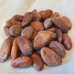 Какао-бобы из Кот-д’Ивуара сорт «Форастеро».
Урожай .
Присвоенная категория: Grade 2 (Grade A) (сертификат имеется).
Влажность: 7,5%.
Декларация ЕАС в наличии.