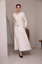 Женственный твидовый костюм с удлиненной юбкой в стиле Шанель 00013