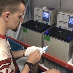 Проверяем товар лично!