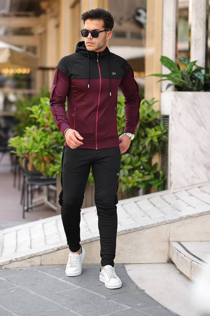 Спортивный костюм Lacoste