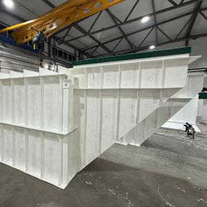 Забудьте о сырости, плесени и грунтовых водах в вашем погребе. Пластиковый погреб PipeWell — это современная и абсолютно герметичная альтернатива устаревшим бетонным и кирпичным конструкциям. Готовый модуль из высокопрочного пищевого полиэтилена, который просто устанавливается в котлован и служит десятилетиями без ремонта и обслуживания.




Идеальное решение для:
*   Длительного хранения овощей (картофель, морковь, свекла) и фруктов.
*   Сохранности домашней консервации, варений и солений.
*   Организации винного погреба или кладовой для продуктов.
*   Защиты запасов от мышей, крыс и насекомых.




Главные преимущества погреба PipeWell:




✅ Абсолютная герметичность: Пищевой полипропилен абсолютно безопасен в отличие от других вариантов, когда материал вторичный и пытаются усилить металлом. Никаких протечек, даже при высоком уровне грунтовых вод.
✅ Экологичность и безопасность: Изготовлен из первичного сертифицированного пищевого ПНД. Не выделяет вредных веществ, безопасен для продуктов и человека.
✅ Прочность и долговечность: Не гниёт, не ржавеет, не подвержен коррозии. Не боится перепадов температур и давления грунта. Расчетный срок службы — более 50 лет.
✅ Полная готовность: Погреб поставляется в сборе со всем необходимым: герметичным люком, усиленной горловиной, готовой системой вентиляции и полками (в стандартной комплектации или опционально).
✅ Простой и быстрый монтаж: Установка занимает 1-2 дня. Не требует гидроизоляции, заливки бетона или сложных строительных работ.
✅ Гигиеничность: Гладкие стенки не впитывают запахи и легко моются при необходимости.