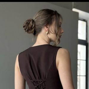 Двойка, жилет + брючки палаццо, жилет на завязке что даёт приталенный силуэт