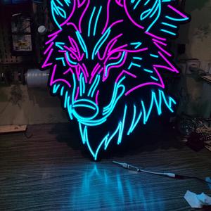 Неоновое панно волк