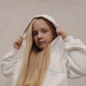 Худи GNGA CLUB с капюшоном с уникальными вышивками бренда