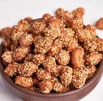 Фундук в кунжуте