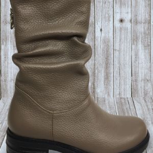 Сапоги, натуральная кожа.Сезон осень-зима .36-41