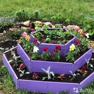 Клумба многоуровневая