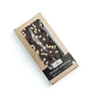 Плитка темного шоколада с сосновой шишкой и кедровым орехом, 100 гр
