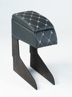 Подлокотник Бар ВАЗ 2110 Логан, Ларгус, Акцент, Ланос ромб черный, нитка белая Подлокотник 2110 ч/б