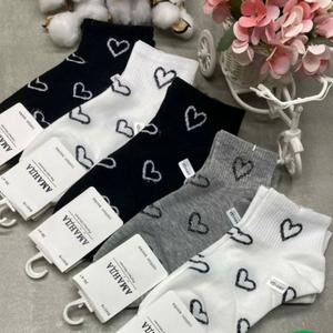 ПРОДАЕМ ТОЛЬКО ОПТОМ и ТОЛЬКО от 500 ПАР!
После закрытия магазина остался остаток носков.
БЕЛЫЕ ВЫСОКИЕ НАЙК (РОССИЯ и КИТАЙ), Цена за пару при минимальной партии 20 руб за пару.
Размеры:
38-41 есть 16000 пар
41-47 есть 15000 пар
БЕЛЫЕ ВЫСОКИЕ С ЧЕРНЫМИ ПОЛОСКАМИ (РОССИЯ), Цена за пару при минимальной партии 20 руб за пару.
Размеры:
38-41 есть 5500 пар
41-47 есть 5500 пар
ЧЕРНЫЕ ВЫСОКИЕ С БЕЛЫМИ ПОЛОСКАМИ (РОССИЯ), Цена за пару при минимальной партии 20 руб за пару.
Размеры:
38-41 есть 550 пар
41-47 есть 550 пар
Носки ВЫСОКИЕ С СЕРДЕЧКАМИ (КИТАЙ), Цена за пару при минимальной партии 17 руб за пару.
Размер:
35-41 есть 3000 пар
Носки СРЕДНЕЙ ВЫСОТЫ С СЕРДЕЧКАМИ (КИТАЙ), Цена за пару при минимальной партии 17 руб за пару.
Размер:
35-41 есть 3000 пар
Носки были связаны на фабрике в Новосибирске, качество хорошее, в составе много хлопка, высокие. Часть носков производство Китай.
Носки находятся в Новосибирске, при покупке всей партии разом отправка за наш счет в любой город России.
Минимальная оптовая партия от 500 пар.
При одновременной покупке всех остатков сделаем скидку и отдадим весь товар за 17 руб пара! Носки с сердечками отдадим за 15 руб пара.
На все носки есть фотоконтент для Вайлдберриз и ОЗОН-предоставим бесплатно.
При покупке минимальной партии отправим в любой город транспортной компанией ПЭК или деловые линии