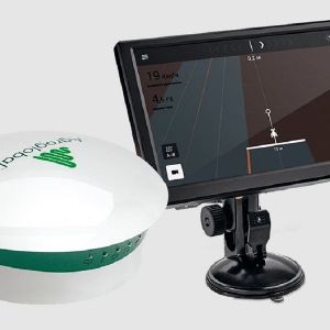 Курсоуказатель Agroglobal AGN8000 (двухчастотник) антенна AGN 25 / GNSS 3.3 с диагональю дисплея 8&#34; - это современное навигационное устройство для параллельного вождения сельскохозяйственной техники. С его помощью машина движется параллельно предыдущей обработанной полосе, исключая перекрытия и пропуски.