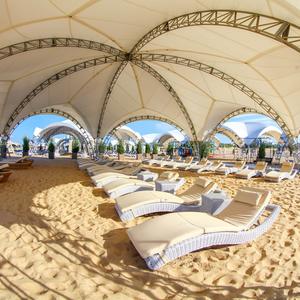 Шезлонги Рим для пляжа из искусственного ротанга от Malacca