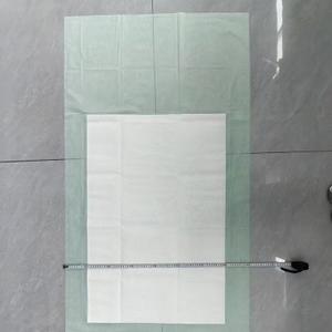Underpad used on the bed to absorb liquid fast
Size: 80x180cm, 90x180cm
Cotton core size: 60x90cm
Color: green bottom PE film