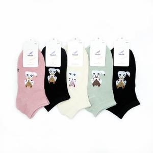 Носки весна–лето

Лёгкие и дышащие модели из тонких материалов. Обеспечивают комфорт в тёплую погоду.