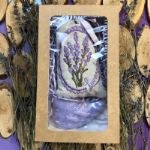 Подарочный набор "Лавандовые сны" мыло ручной работы лавандовое, арома-саше льняной мешочек с вышивкой с цветами лаванды внутри, в крафт коробке