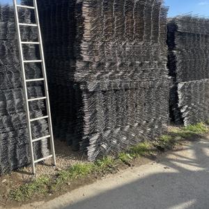 Сетка Дорожная размер ячеек 50х50, 100х100, 150х150, 200х200
Толщина прута 3мм, 4мм, 5мм и 6мм