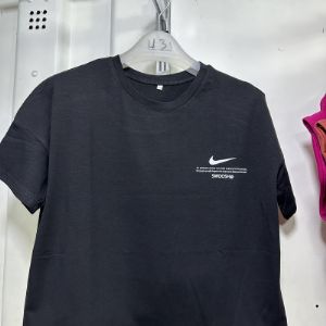 Футболка 
Ткань турецкая 
36-44рр
Цена 165₽